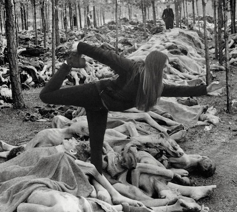 Yolocaust, le site qui ridiculise les selfies pris dans un camp d'extermination ou mémorial de la Shoah